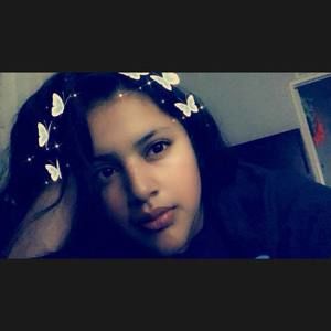 Meet your Posher, Crystal